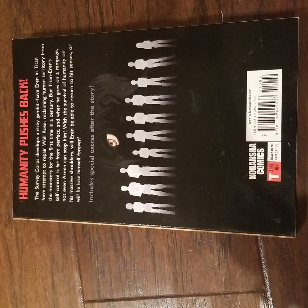 Attack On Titan Volumes 1-4 - Picture 9 of 11